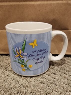 Vintage Russ Berrie & Co. ceramic Mother's Day collectible mug